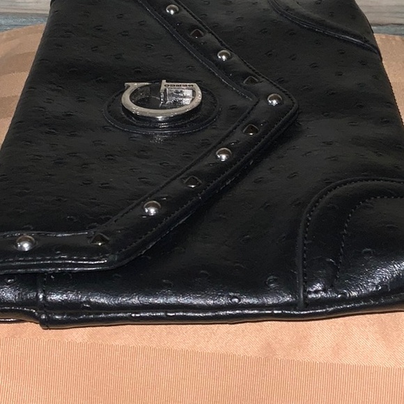 Guess Black Clutch - Picture 5 of 12